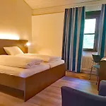 Hotel Tagungshaus *