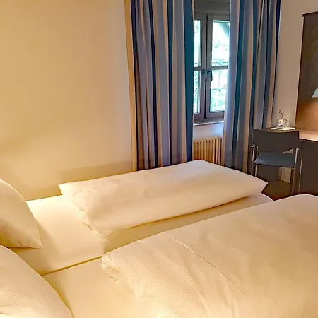 Отель Tagungshaus *